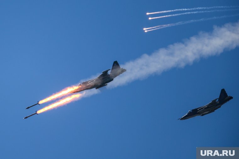 ВС РФ нанесли удары, предположительно, по заводу «Коммунар» и системе бункеров
