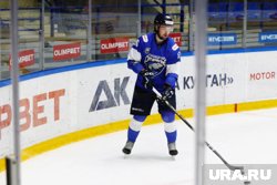 Курганские хоккеисты провели домашний матч с красноярским клубом