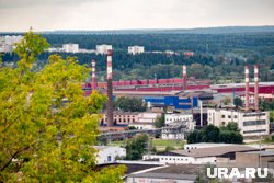 Программой предусмотрено посещение промышленных предприятий