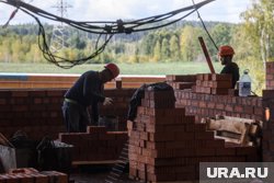 Строителям предлагают высокую зарплату