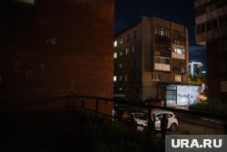 На первый взгляд сложно понять, что в здании есть эротический салон