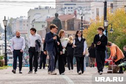 Тысячи подростков устроились на работу в ЯНАО на каникулах