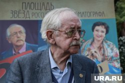 В 2006 году в посольстве Великобритании в Москве Василий Ливанов получил орден Британской империи пятой степени