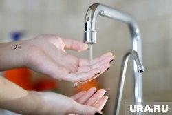 Без воды остались многоквартирные дома и социальные объекты