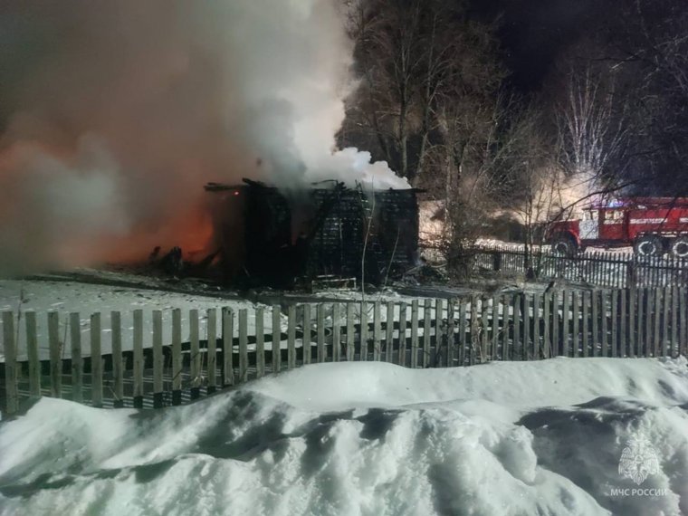 В поселке Пасынок загорелся частный дом