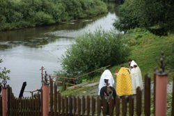 Около полусотни человек окунулись в реку Чусовую