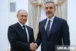 Глава МИД Турции приехал в Москву с насыщенным визитом