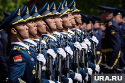Парад проходит по случаю 80-летия окончания Второй мировой войны