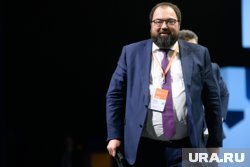 Минцифры прорабатывает интеграцию «Госуслуги» с мессенджером Max, заявил Шадаев