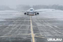 Вахтовик из Оренбурга не смог вылететь из Нового Уренгоя домой