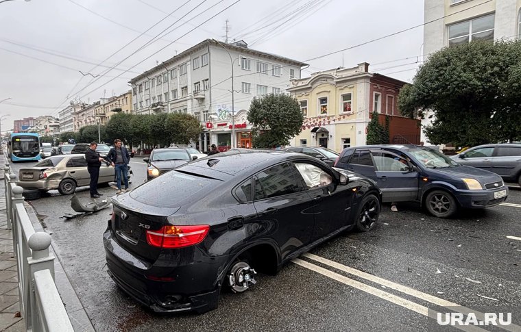 В аварии пострадал водитель BMW
