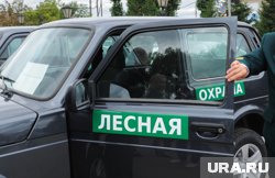 Сотрудники "Лесов Ямала" направили крупную партию автомобилей военнослужащим