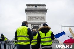 Сообщается, что французская полиция задержала около 200 митингующих (архивное фото)