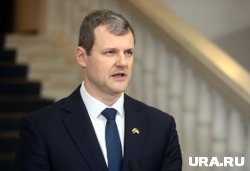 Причиной отставки стали скандалы, связанные с бизнес-интересами Палуцкаса