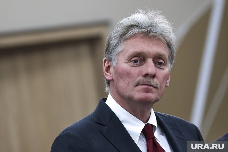 Песков заявил, что прямые контакты РФ и США являются частью регулярного взаимодействия
