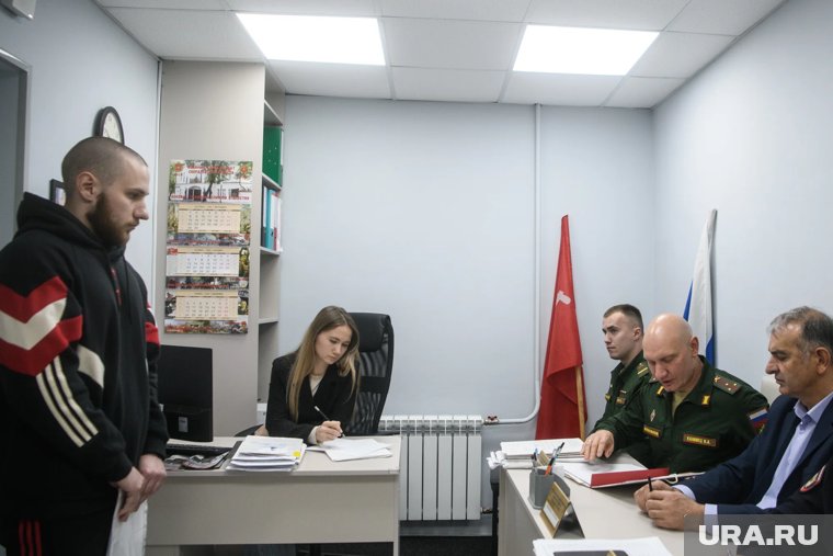 В Чкаловском военкомате призывная комиссия работает в штатном режиме