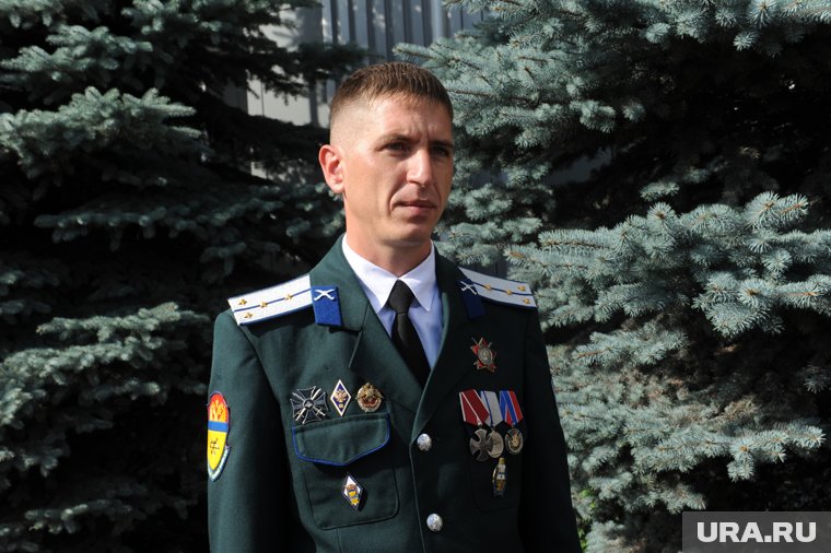 Редвал Неволин признался, что вид флага родины пробивает на слезу от чувства гордости