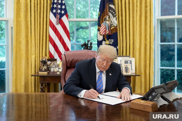 Трамп согласился на поставку некоторых видов оружия