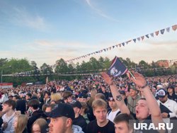 В фан-зону «Трактора» пришли тысячи челябинцев