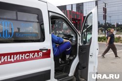 На месте дежурили бригады скорой помощи