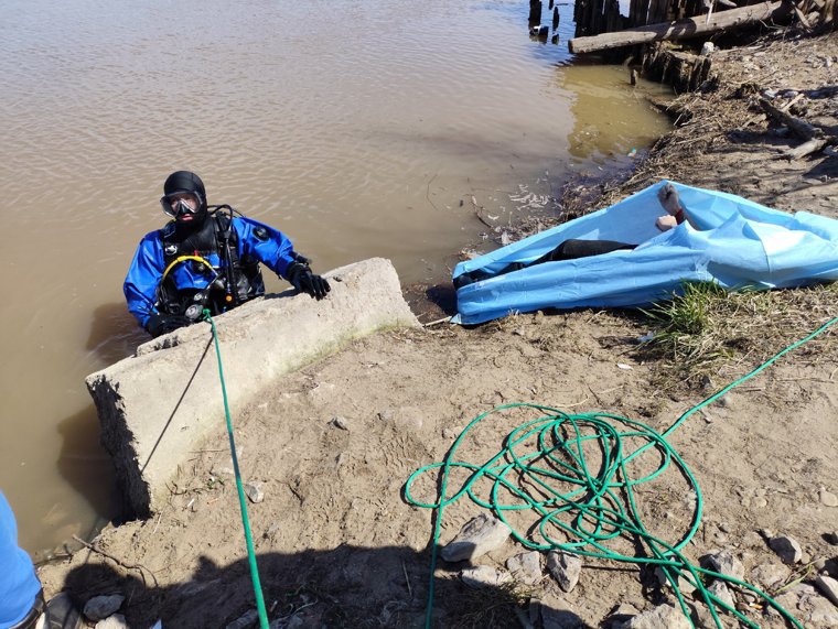 Тело пришлось искать водолазам