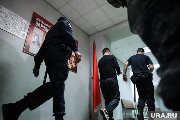 Дениса Аллаярова отправили из зала суда в СИЗО