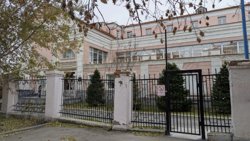 В екатеринбургской школе, где пострадали дети, усилили меры безопасности