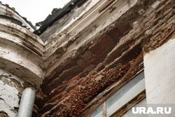 В Катайске ремонтируют старое здание