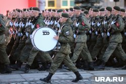 Участники СВО прошли по Красной Площади (архивное фото)