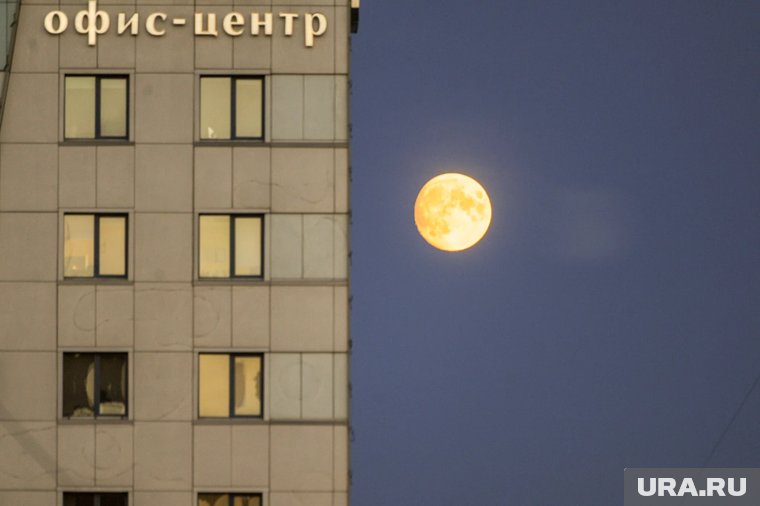 Первое осеннее суперлуние состоится 7 октября в 06:47 по московскому времени