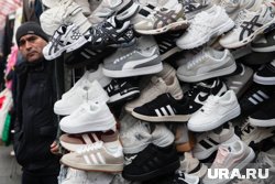 Минпромторг начнет выявлять продукцию, которая выдает себя за российскую