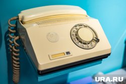 Менеджеры завода завысили цену поставки телефонов