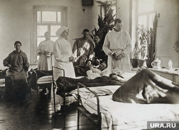 В подчинении созданного в 1920 году Курганском отделе здравоохранения находись четыре больницы, баклаборатория и другие медучреждения