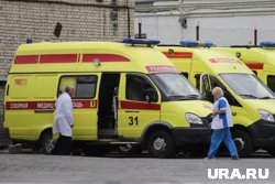 Врачи и силовики работают на месте происшествия