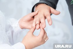 В 2024 году в российский День всех влюбленных решили пожениться лишь 18 пар