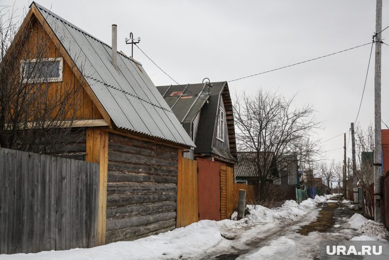 Дом находится в черте города