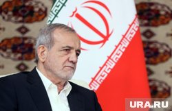 Пезешкиан — уроженец Мехабада с азербайджанско-курдскими корнями