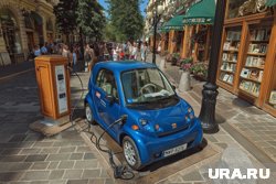 В частности, владельцам электромобилей не хватает зарядочных станций