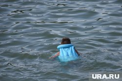 Мальчик отдыхал на озере вместе с родственниками (архивное фото)