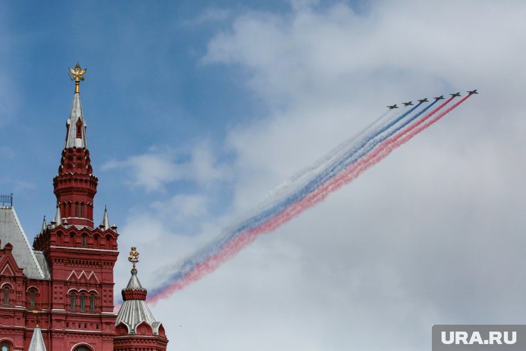 Парад в Москве завершился, он длился почти два часа