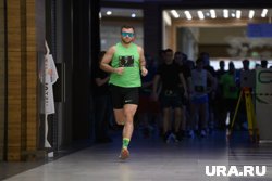 Мужчинам предстояло пробежать два километра, а женщинам один