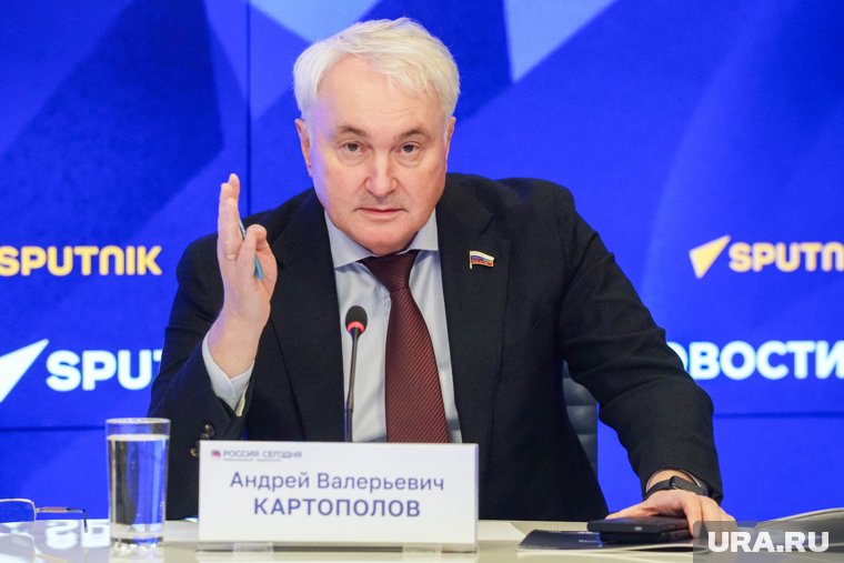 Ничто не остановит российскую армию, заявил Картаполов