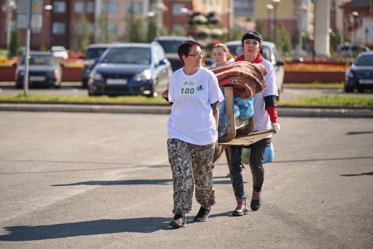 Бегуны пополнили коллекцию артефактов проекта «Экология внутри»