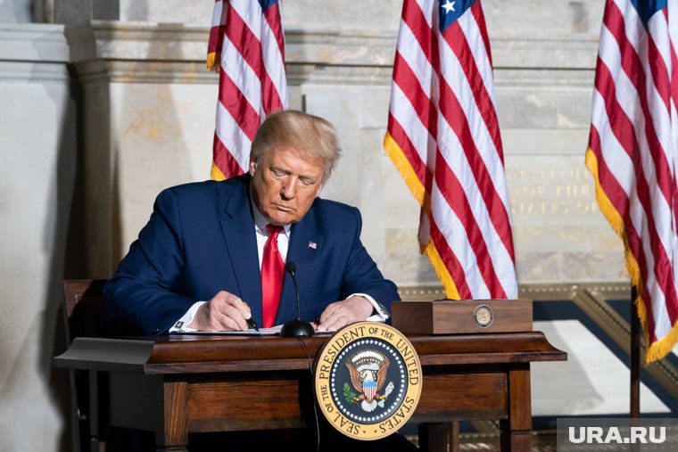 Трамп откажется от поездки в Европу