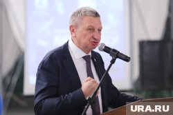 Сенатор Сергей  Муратов встретил День знаний в родной школе