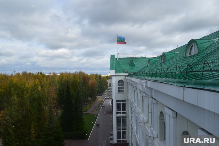 Власти Югры представили Олегу Макарову проекты молодежного предпринимательства