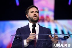 Вэнс заявил, что США не собираются заниматься вопросом смены иранского режима