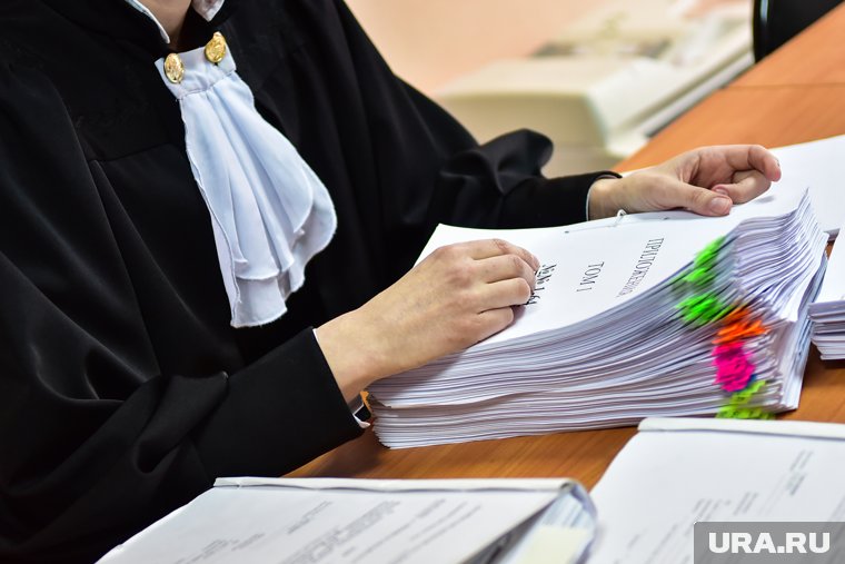 Следствие переквалифицировало действия обвиняемой с получения взятки на хищение чужого имущества