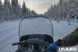 Снегоходы ямальцев застряли в реке (архивное фото)