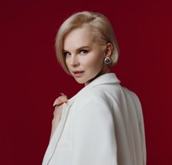 Алиса была в приятном шоке от полученных новостей